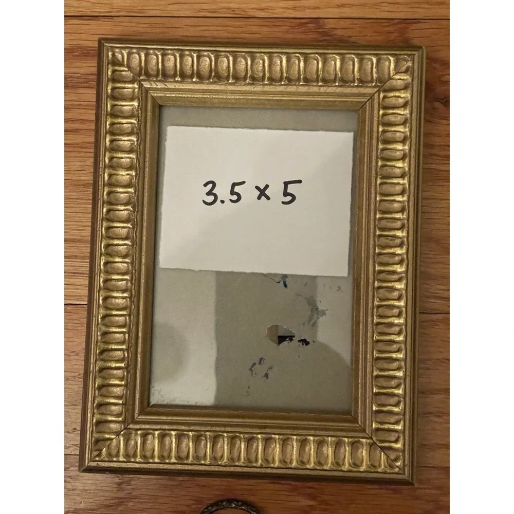 Assorted Small Picture Frames Golden‎ Gallery Wall 3.5x5, 4x6, 5x7